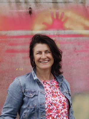 themepro-team-sally-vossler